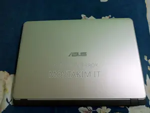 Asus X501A Laptop 4GB Intel Celeron 500GB HDD