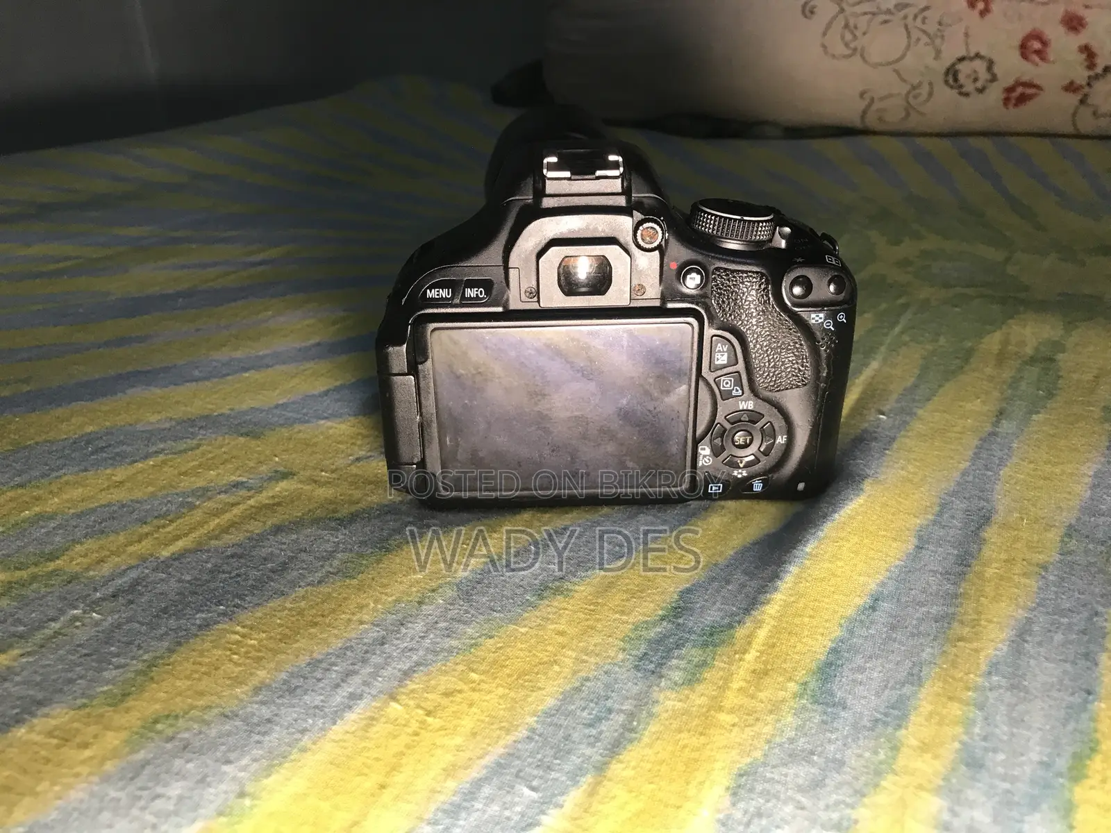 Canon 600d + Canon 75-300mm Zoom Lens.
