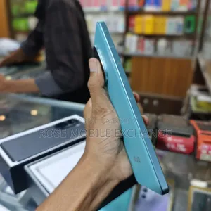 iQOO 256 GB