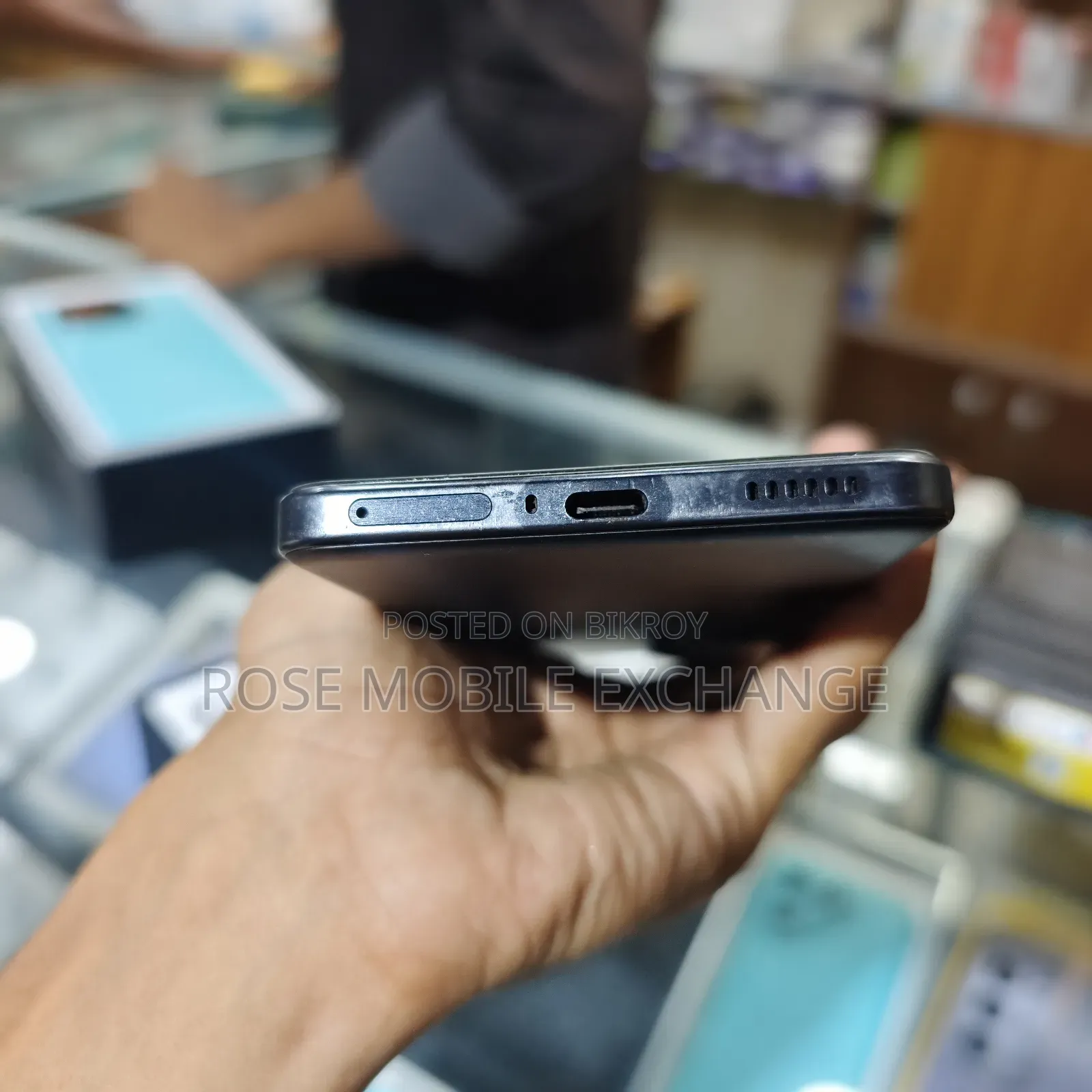 iQOO 256 GB Black