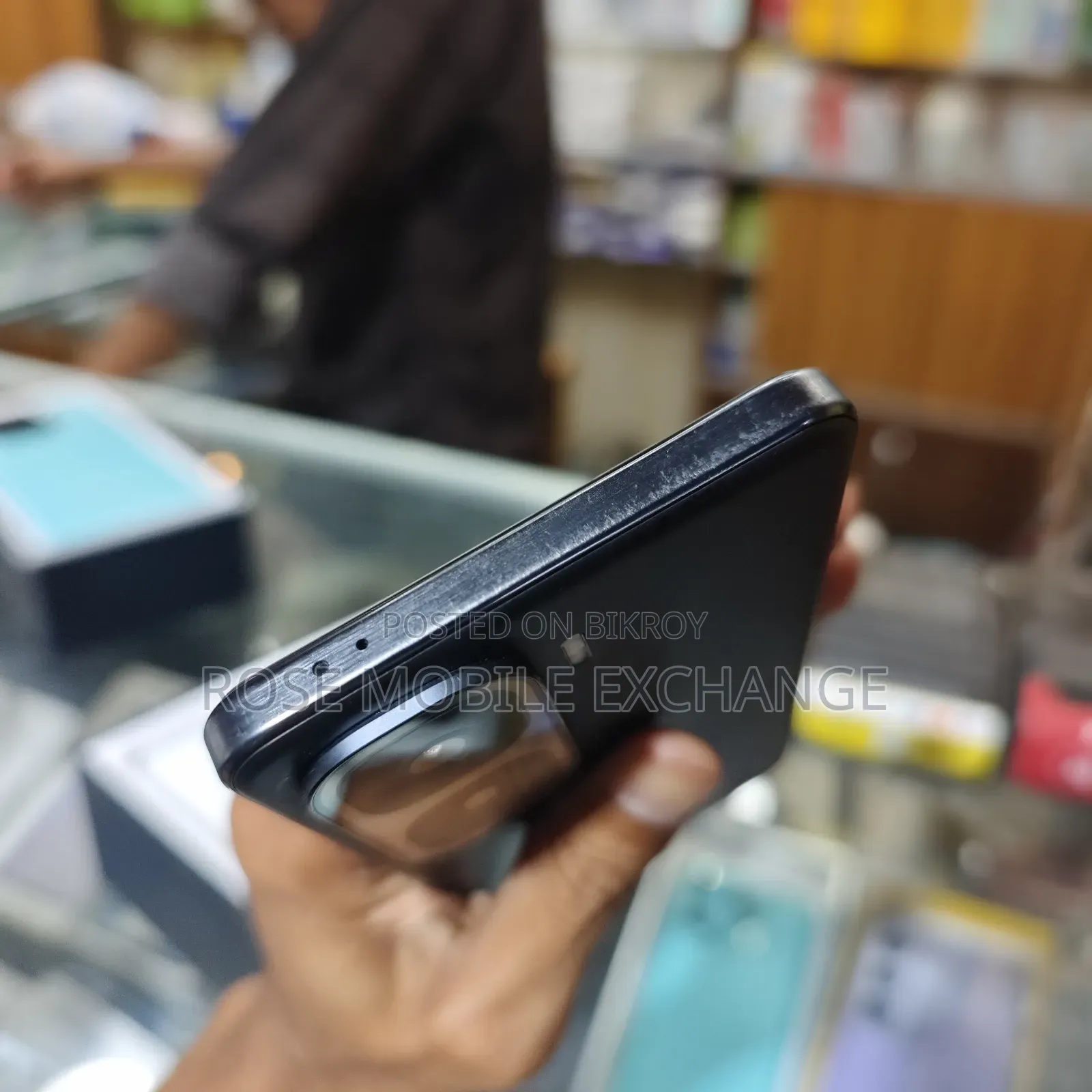 iQOO 256 GB Black