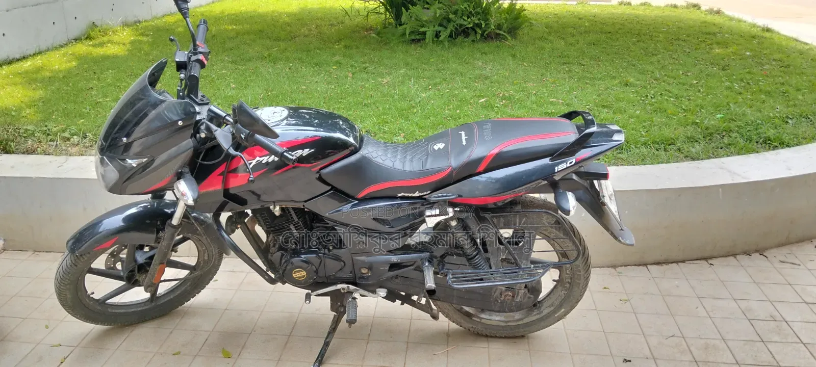 বাজাজ পালসার ১৫০ ২০১৫ ব্ল্যাক