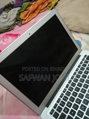 ল্যাপটপ অ্যাপল ম্যাকবুক এয়ার ২০১৭ ৮জিবি ইন্টেল কোর আই৫ এসএসডি ১২৮জিবি