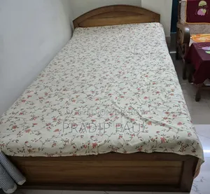 Semi-Double Bed With 2 Mattress