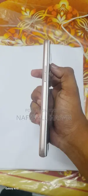 Oppo F1s 64 GB Gold