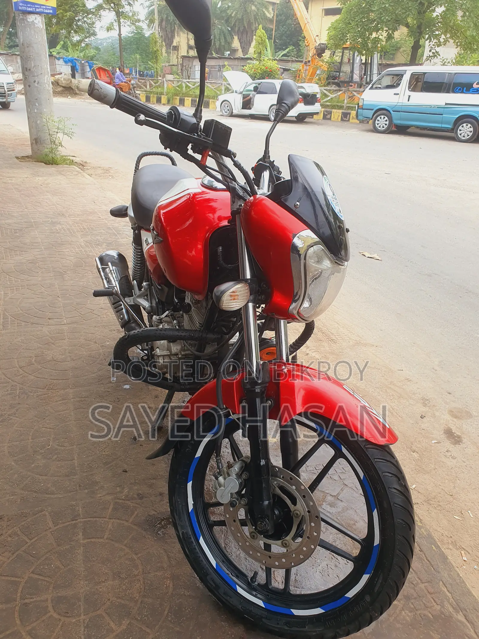 Bajaj V15 2017 Red
