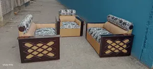 সেন্টার টেবিল সহ জালিবক্স সোফাসেট ২/২/১