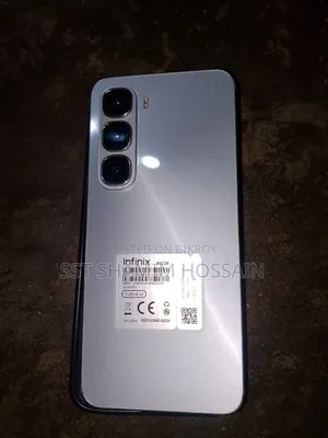 Infinix Hot 60i ১২৮ জিবি হোয়াইট