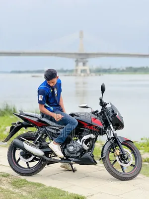 Bajaj Avenger 150 Street 2024 Black