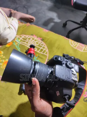 ক্যানন ক্যামেরা বিক্রির পোস্ট ৭০০ ডি
