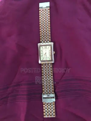 টাইটান ঘড়ি বিক্রয়ের জন্য