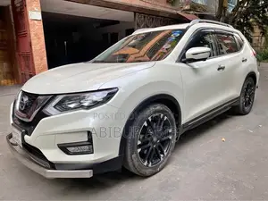 Nissan X-Trail 2017 White