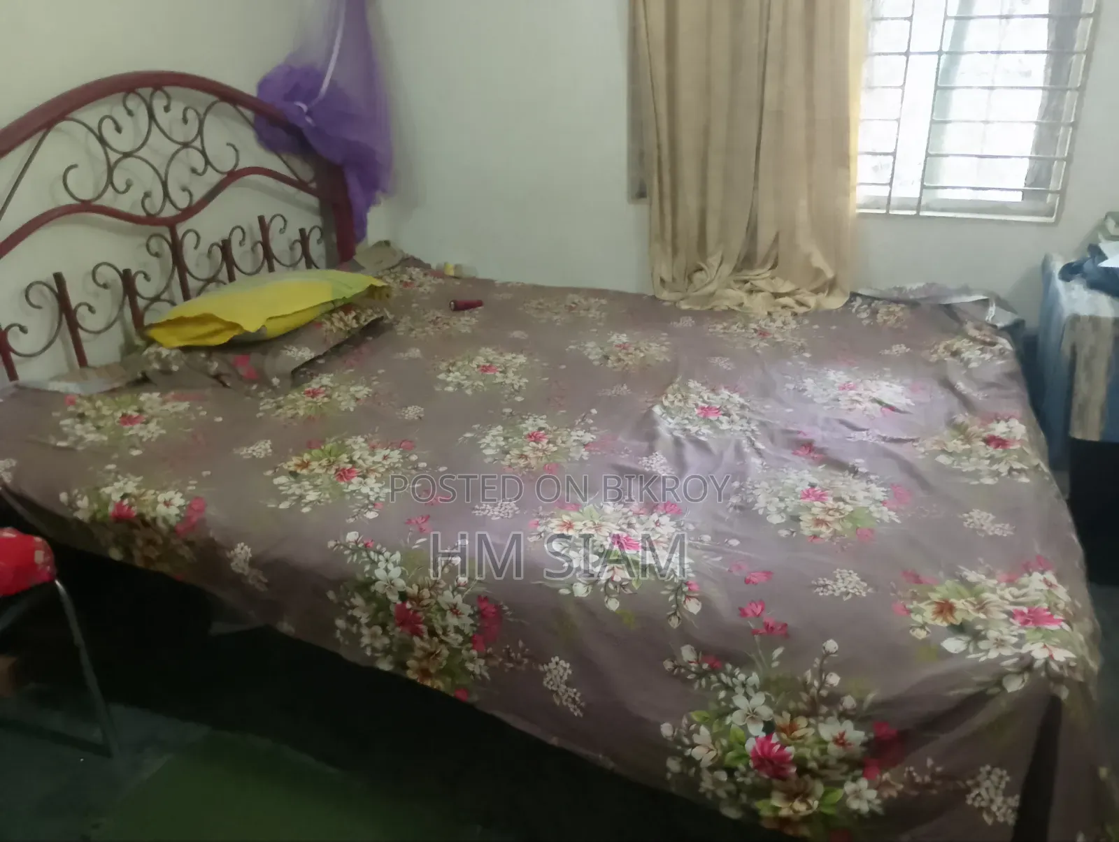 এই খাট্টি হচ্ছে খুব ভালো একটি খাট কিছু টাকার সমস্যার জন্য বিক্রয় হবে