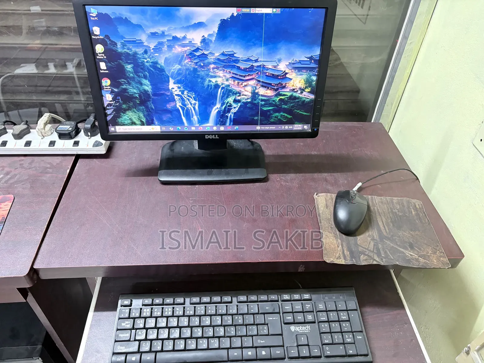 Desktop Computer Dell 4GB Intel Core 3 SSD 128GB