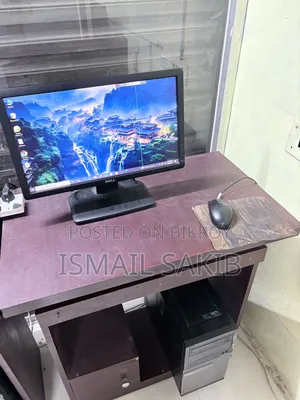 Desktop Computer Dell 4GB Intel Core 3 SSD 128GB