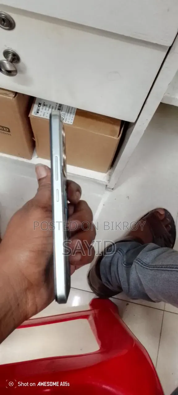 Vivo V25e 128 GB Blue