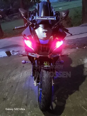 Yamaha 2025 Black motorbike