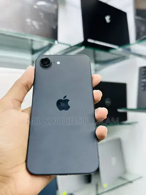 Apple iPhone 16e 128 GB Black
