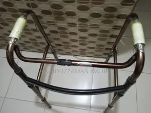 ফোল্ডিং ওয়াকিং ফ্রেম / ওয়াকার (Walker) - প্রায় নতুন
