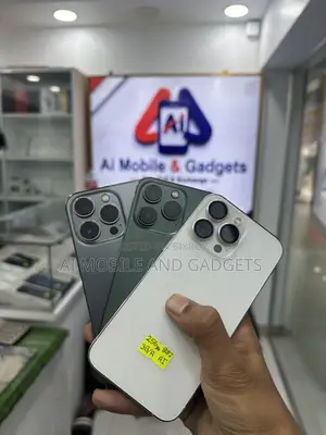 অ্যাপল আইফোন ১৩ প্রো ২৫৬ জিবি সাদা
