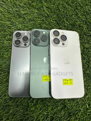 অ্যাপল আইফোন ১৩ প্রো ২৫৬ জিবি সাদা