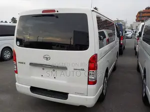 Toyota HiAce 2020 White