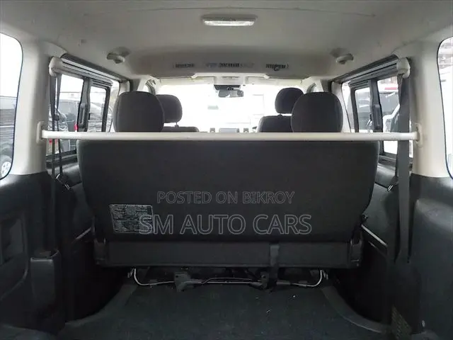 Toyota HiAce 2020 White