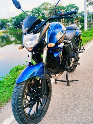 ইয়ামাহা এফজেড ২০২২ নীল