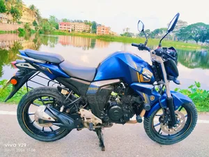 ইয়ামাহা এফজেড ২০২২ নীল