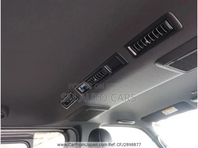 Toyota HiAce 2022 Black