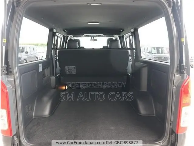 Toyota HiAce 2022 Black