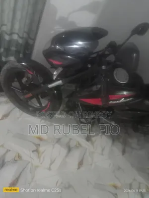 Bajaj Avenger 150 Street 2023 Red