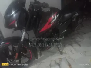 Bajaj Avenger 150 Street 2023 Red