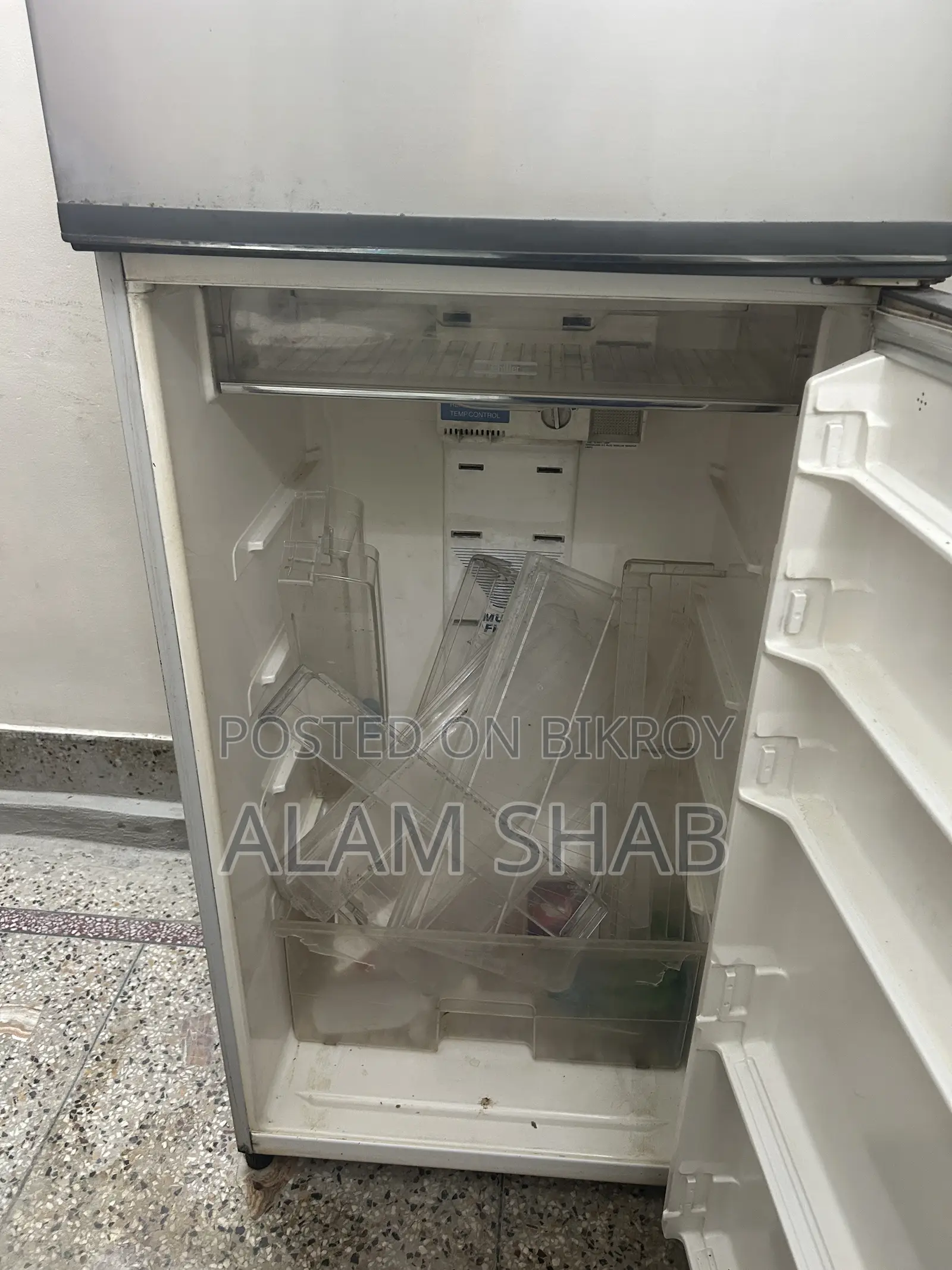Toshiba Non-Frost Refrigerator - Good Condition