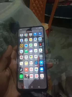 রিয়েলমি নোট ৭০টি ৬৪ জিবি গোল্ড