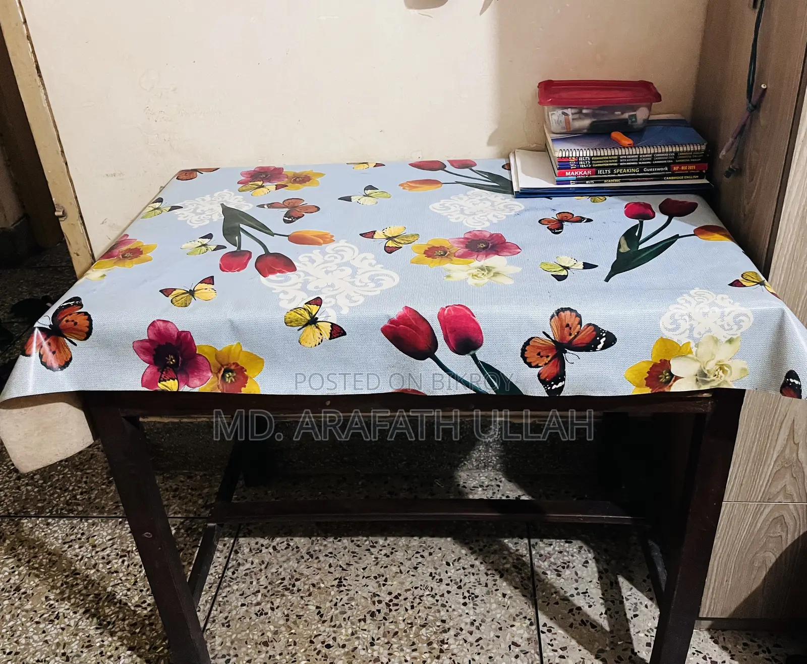 Reading Table