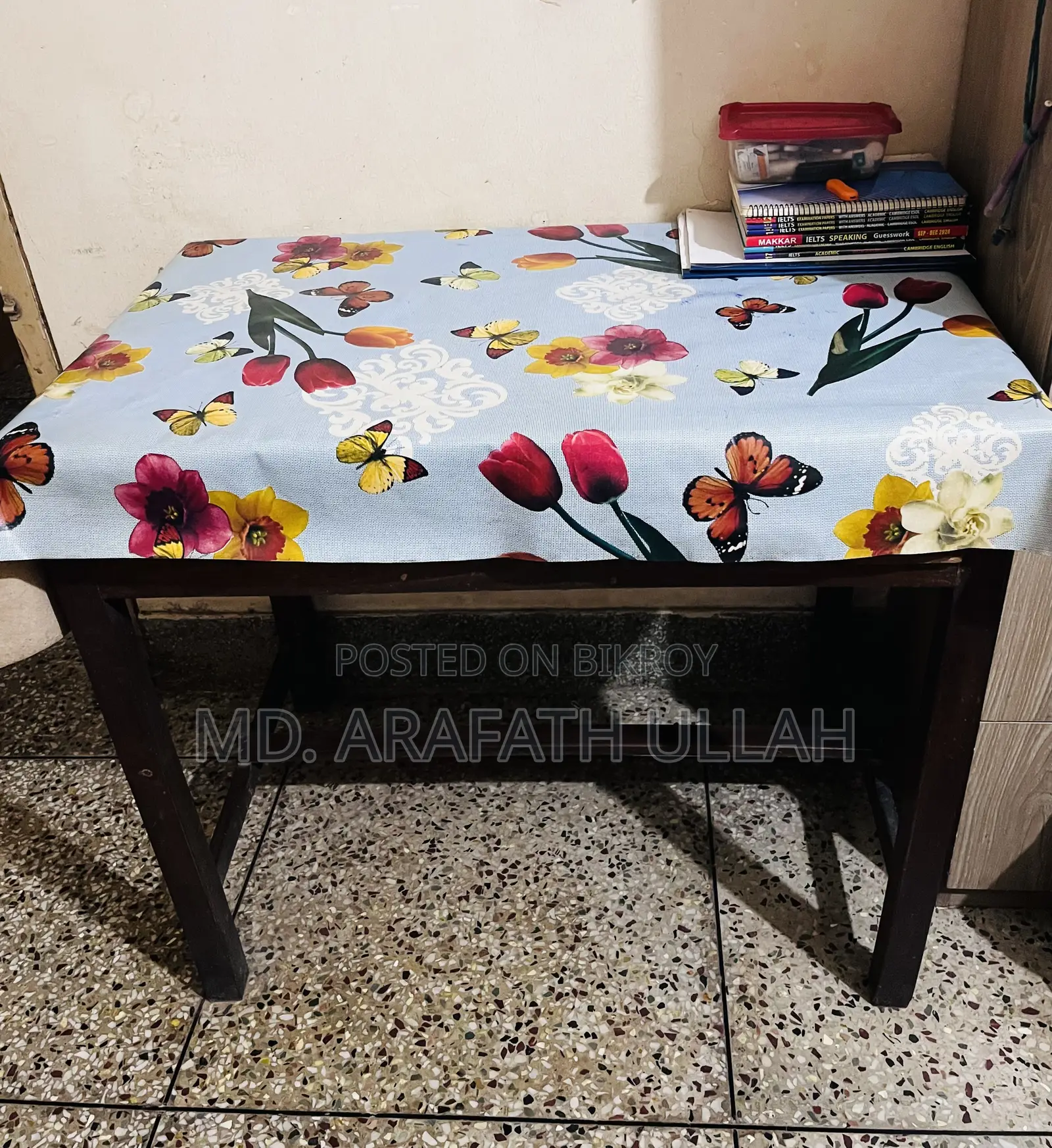 Reading Table