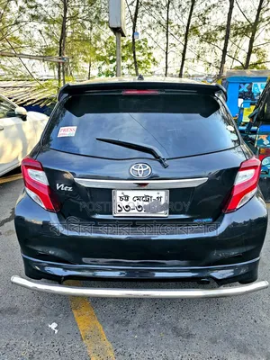 Toyota Vitz 2011 Black