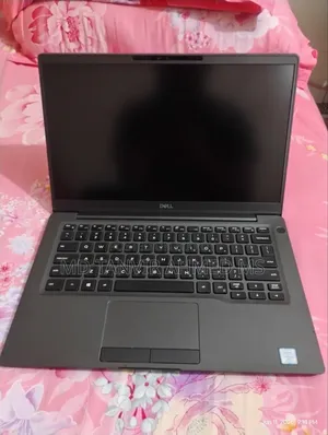 Laptop Dell Latitude 7400 8GB Intel Core I5 SSD 256GB