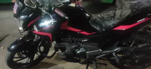 Hero Hunk 2022 Black