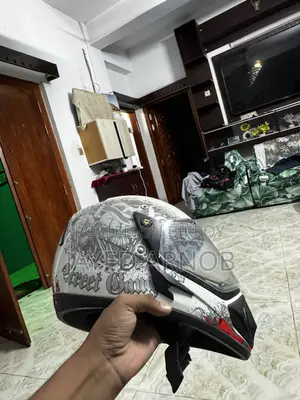 ভেগা হেলমেট