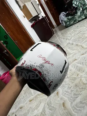 ভেগা হেলমেট