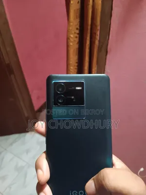 আইকিউওও ২৫৬ জিবি নীল