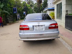 Toyota Corolla 1997 Silver