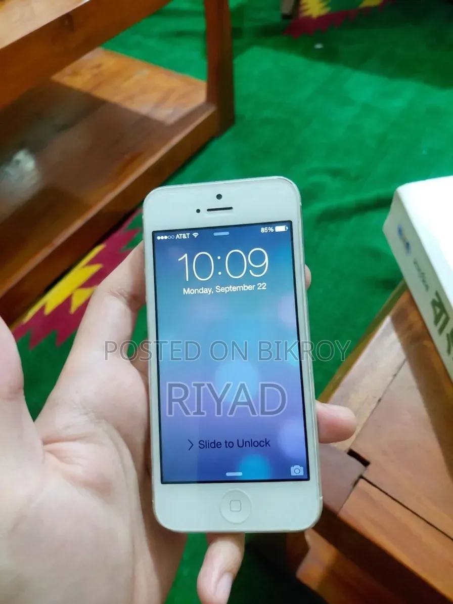 Apple iPhone 5 ১৬ জিবি সাদা