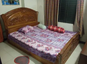 6 feet by 7 feet full box bed
