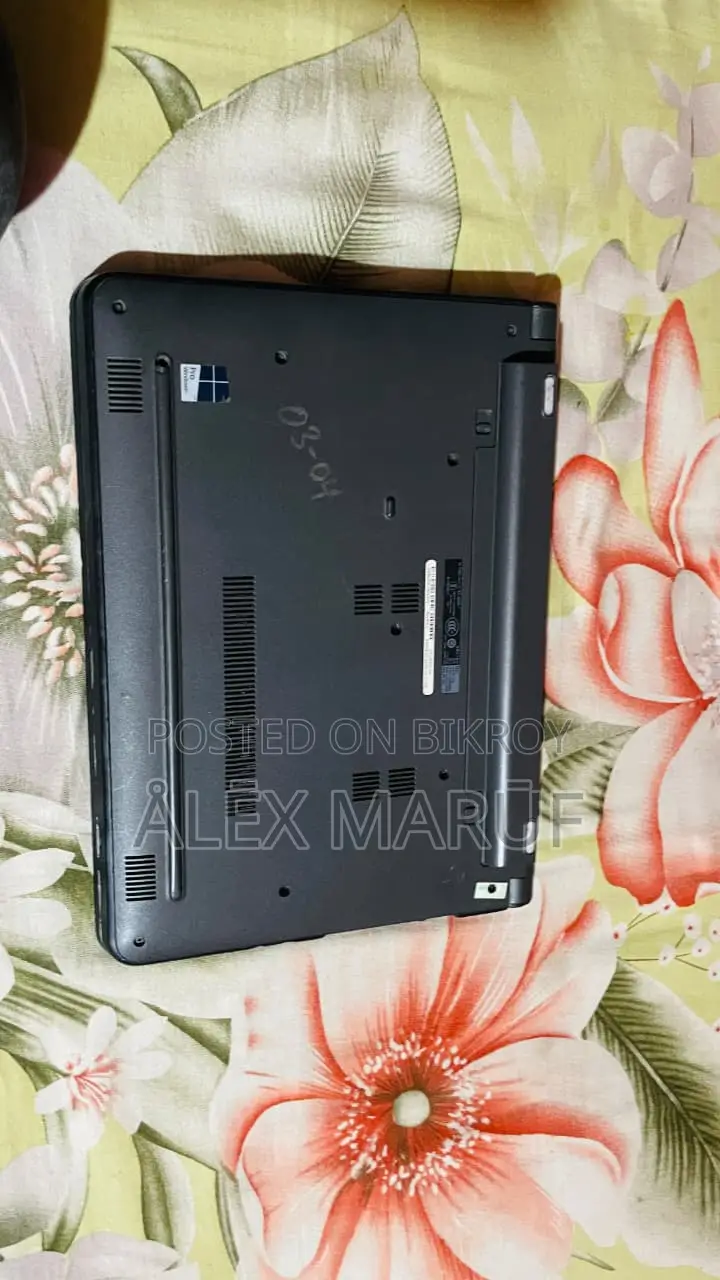 Laptop Dell Latitude 3350 4GB Intel Core I5 eMMC 500GB