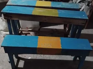 ক্লাসরুমের উপযোগী বেঞ্চ বিক্রি হবে