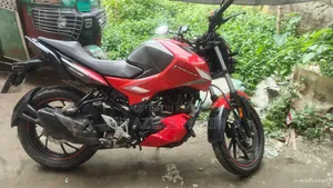 Hero Thriller 160R 2022 Red