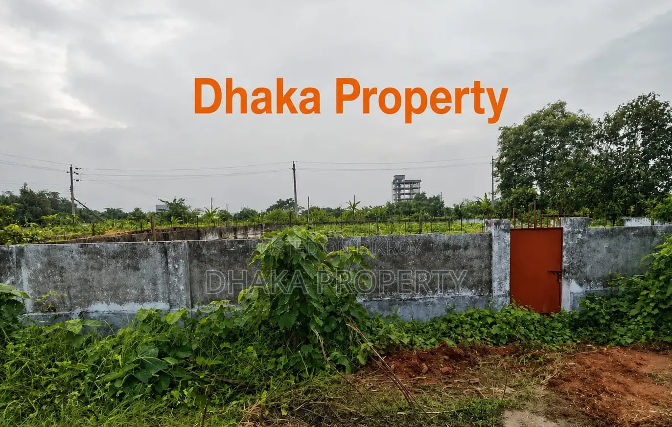 সেক্টর-২৩ এ ৩ কাঠা লেক পার্ক সাউথ